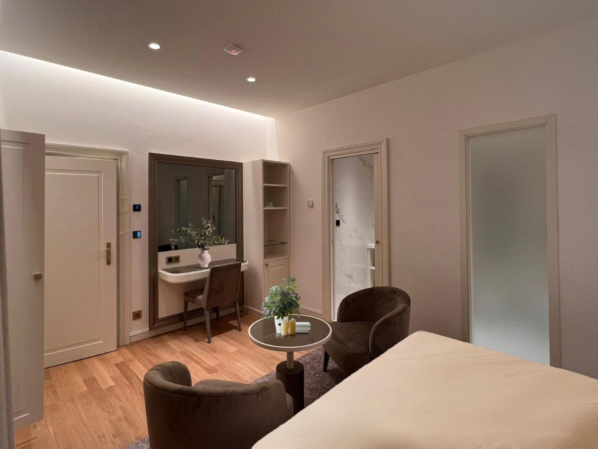 Martina Suites Rome Bagian luar foto