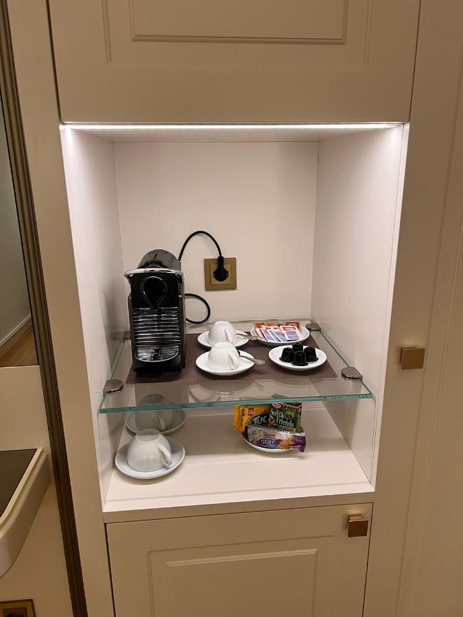 Martina Suites Rome Bagian luar foto
