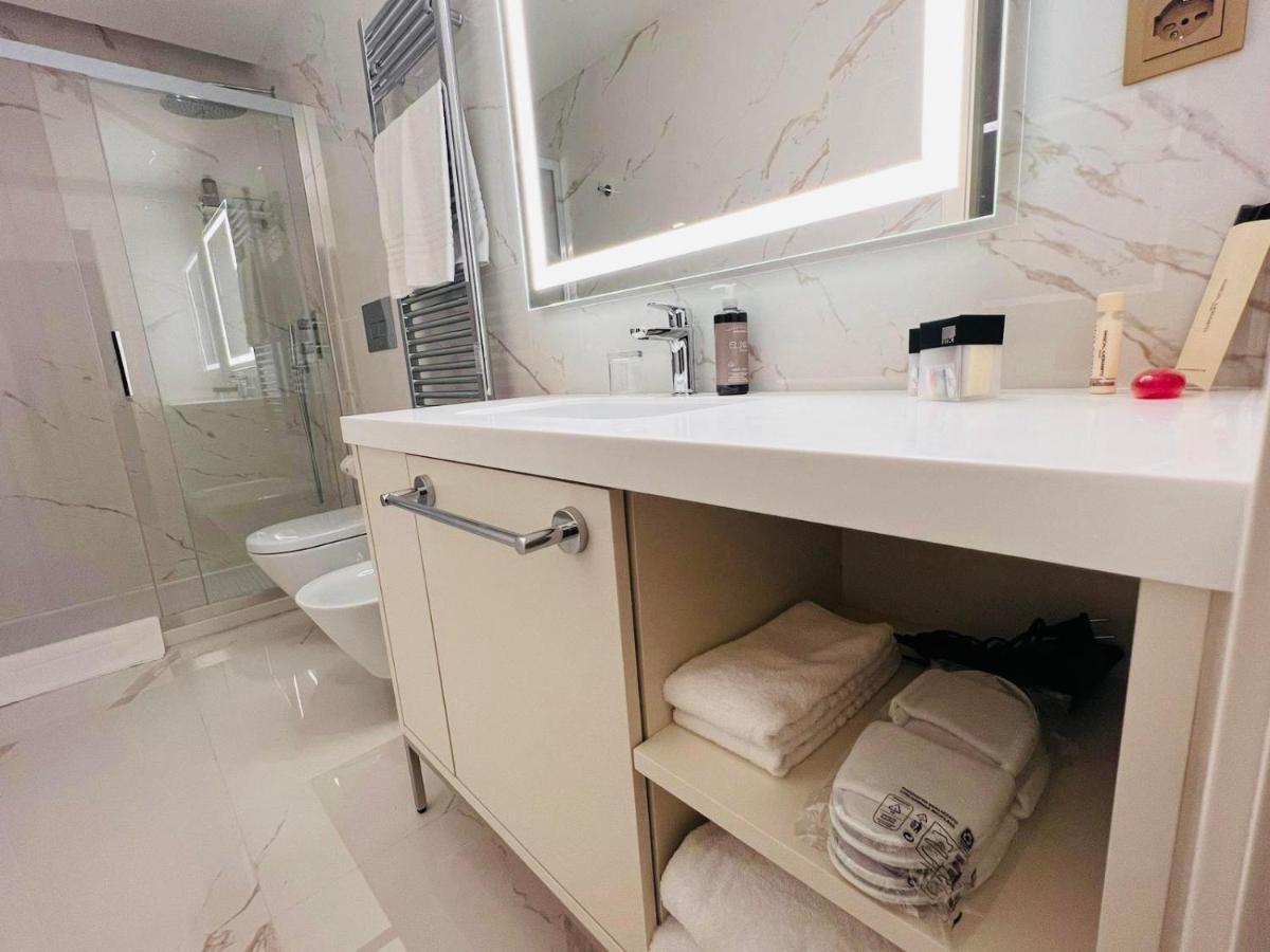 Martina Suites Rome Bagian luar foto