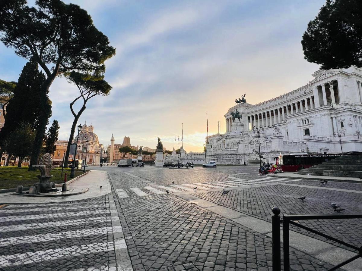 Martina Suites Rome Bagian luar foto